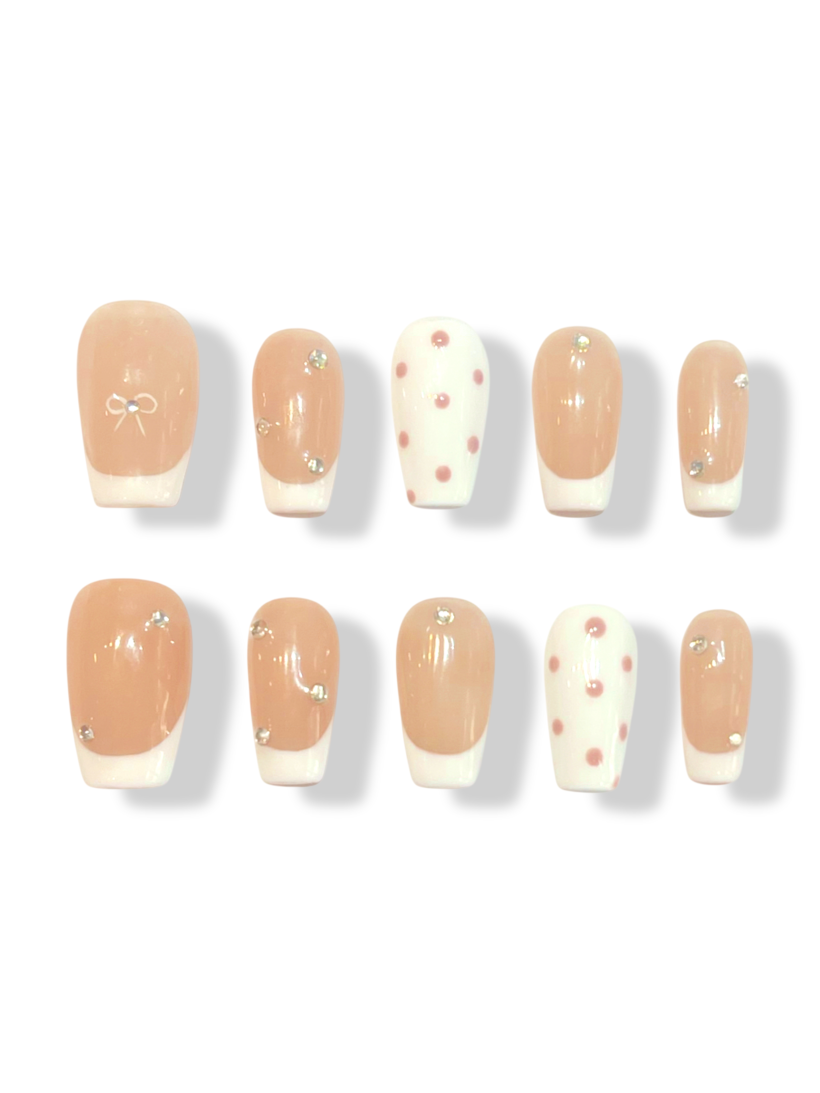 Silhouette Sunset · Finger Nail