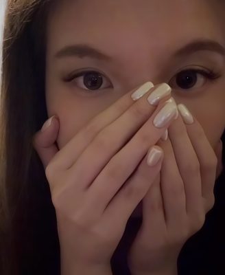 Pearl Pearl · Finger Nail
