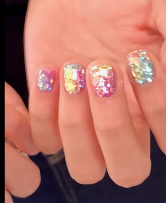Rainbow Shining · Finger Nail