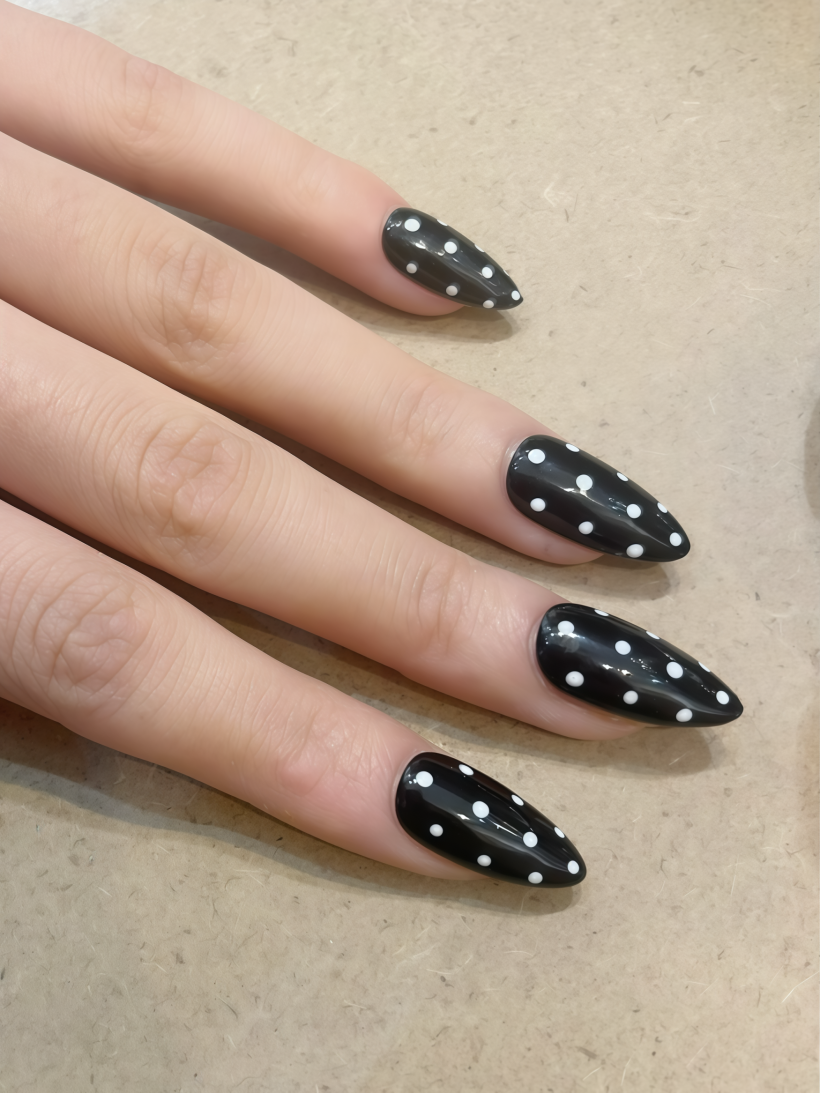 Bubble Bubble	· Finger Nail - Image 2